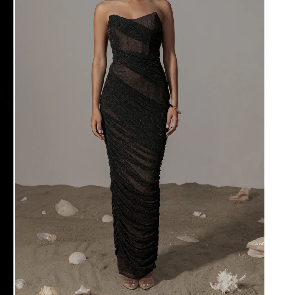 Glitter Black w Nude Dress - Picture 6 of 6